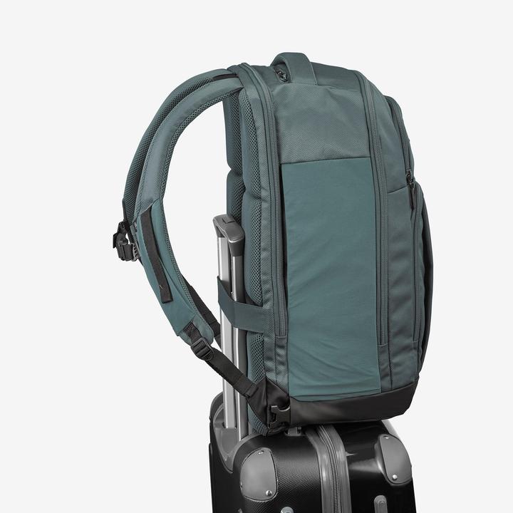 Actual product image Quechua Hiking backpack 32 L - NH500 Escape sand colour (32 l)
