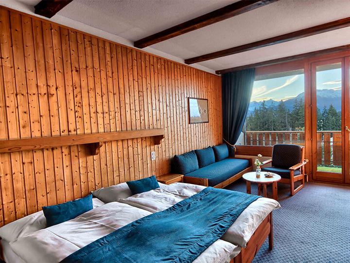Image du produit Smartbox Séjour panoramique dans les Alpes : 1 nuit en hôtel 3* avec apéritif et souper (2 pers.)