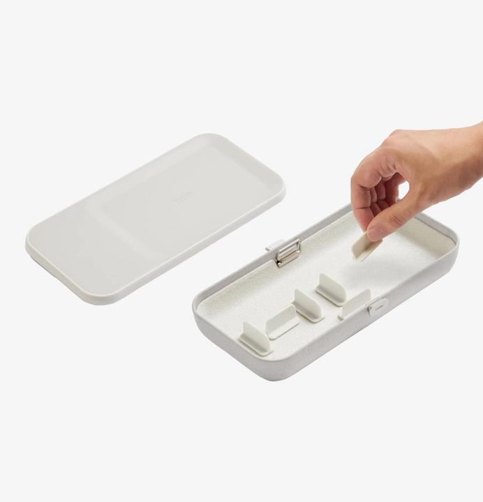 Image du produit Orbitkey Borne de charge sans fil & organisateur NEST gris clair (10 W)