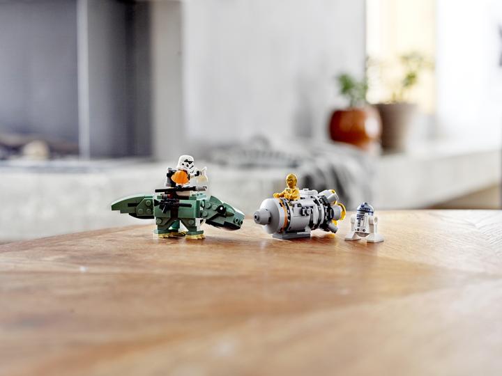 Actual product image LEGO Microfighters Escape POD vs. Dewback (75228, LEGO Star Wars)