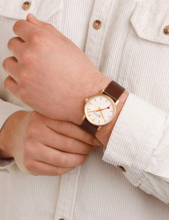 Produktbild Mondaine Evo2 - Ip Gold (Analoguhr, 40 mm)