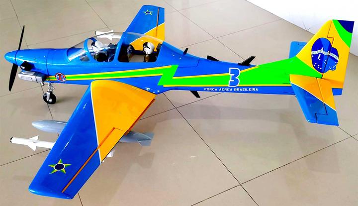 Produktbild Seagull Models SG-Models ) Tucano T-27 65" 15-20cc mit elektrischem Einziehfahrwerk (Warbird)