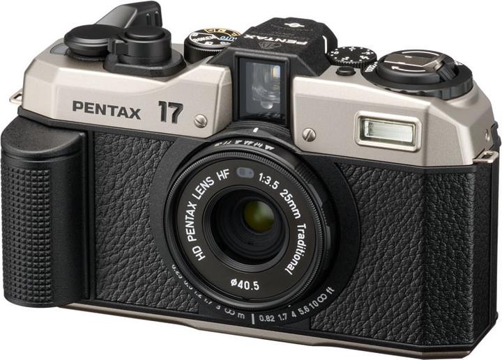 RICOH Pentax 17