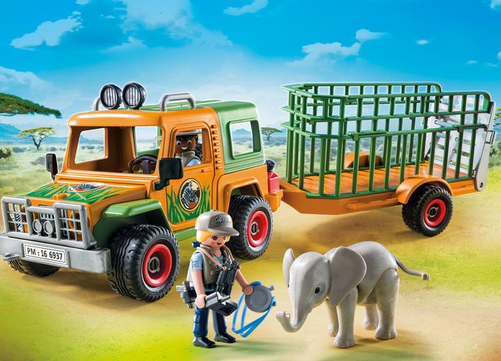 Actual product image Playmobil Ranger's Truck with Elephant (6937)