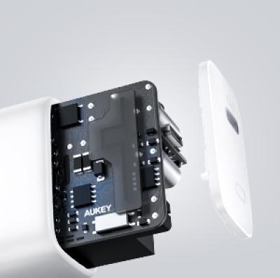 Actual product image Aukey Swift (20 W)