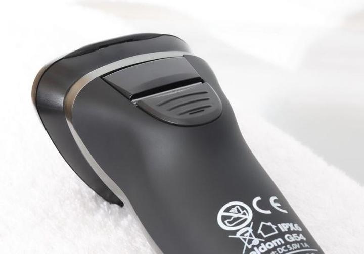 Produktbild Eldom LDOM Batterie und bezdrátový holicí outfit IAN LED-Anzeige zastřihovač