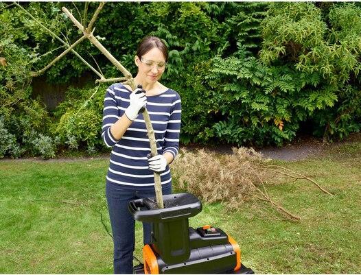 Actual product image Black & Decker Electric quiet shredder