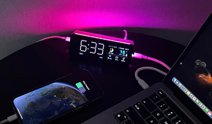 Actual product image Vobot D1 (USB-C, 7 Ports)