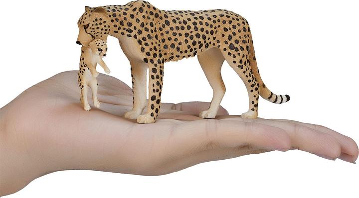 Immagine prodotto Animal Planet Ghepardo femmina con cucciolo