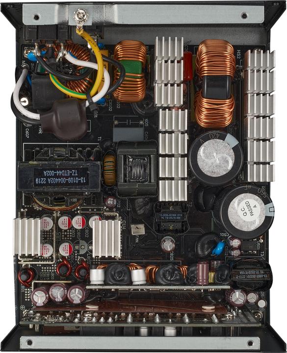 Produktbild Cooler Master Master MPE-A501-AFCAG-3GEU MWE Gold V2 White, ATX3.0, 1050W, 90%, 140mm, 3x PCIe 6+2, 12x SA (1050 W)