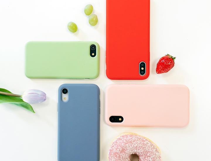 Produktbild Mobiparts Silicone Cover Samsung Galaxy S10 Pistache Green (Samsung Galaxy S10+)