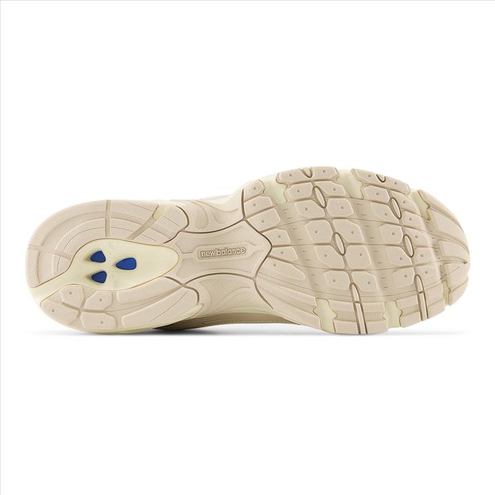 Actual product image New Balance MR530AA (42)