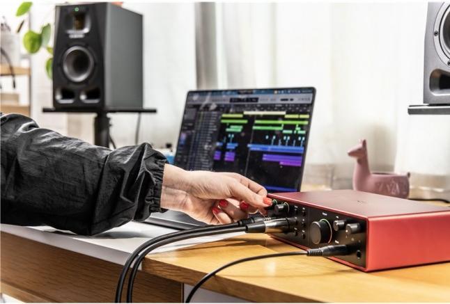 Actual product image Focusrite Scarlett 16i16 4th Gen (USB)