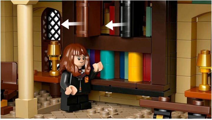 Actual product image LEGO Hogwarts: Dumbledore's office (76402, LEGO Harry Potter)