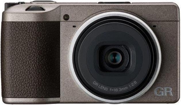 RICOH GR III Diary Edition (28 mm, 24 Mpx, APS-C / DX)