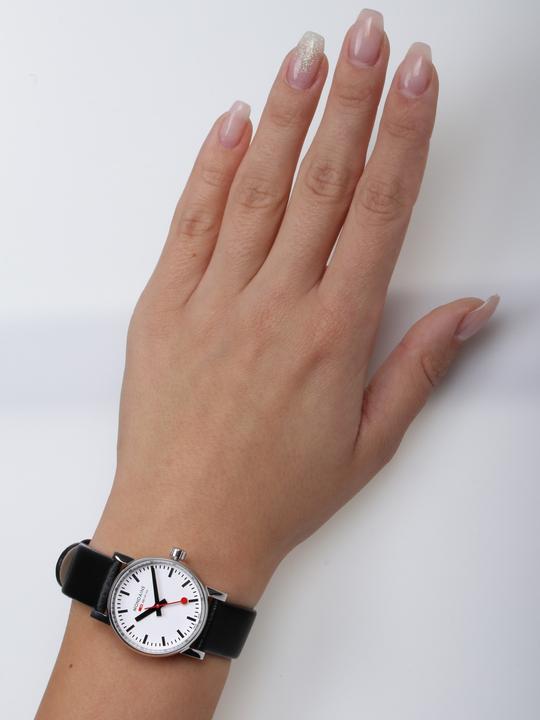 Produktbild Mondaine Evo2 (Analoguhr, Swiss Made, 30 mm)
