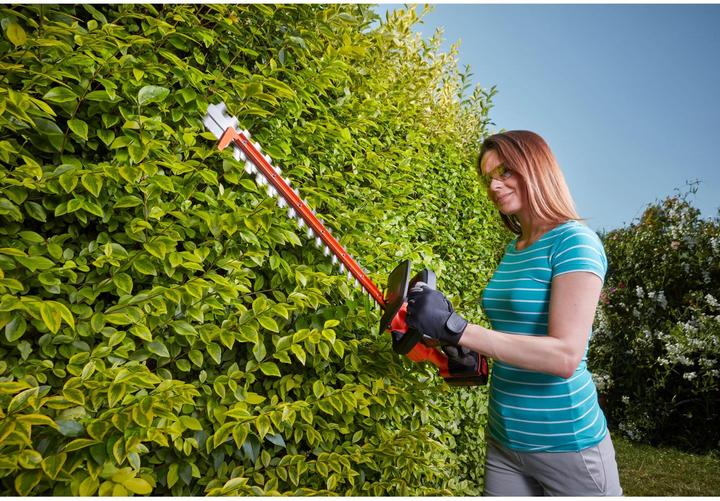Actual product image Black & Decker Battery hedge trimmer BCHTS36B Solo (Cordless hedgecutters)