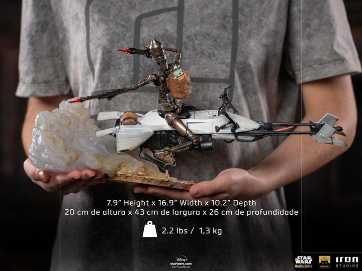Actual product image Iron Studios Star Wars The Mandalorian statuette 1/10 Deluxe Art Scale IG-11 & The Child 20 cm