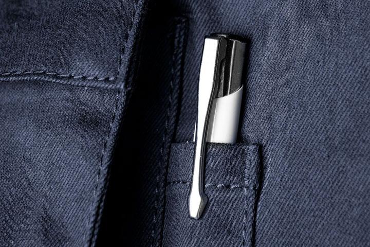 Produktbild Neo Marineblaue Arbeitsträgerhose Grösse M (M)