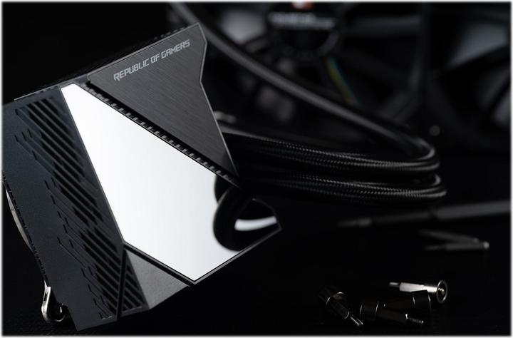 Actual product image ASUS ROG RYUJIN 240