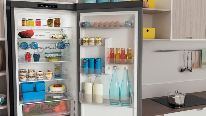 Actual product image Indesit INFC9 TI22X Free-standing fridge freezer 367 L E Stainless steel (367 l)