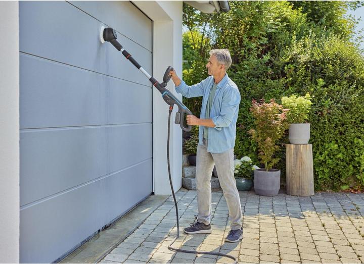 Actual product image Gardena Cordless multi-cleaner Aqua Brush Universal 04/18V P4A solo (Rechargeable battery operated)
