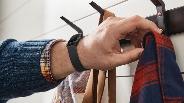 Actual product image Fitbit Charge 5 (14.73 mm)