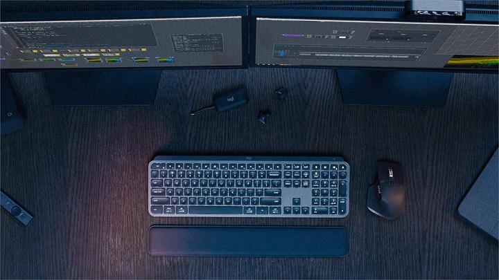 Actual product image Logitech MX Keys S Combo (Eng. Int., Wireless)