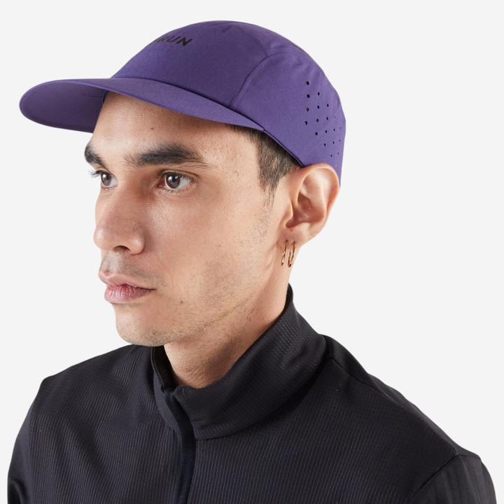 Produktbild Kiprun ultra-light unisex running cap - purple