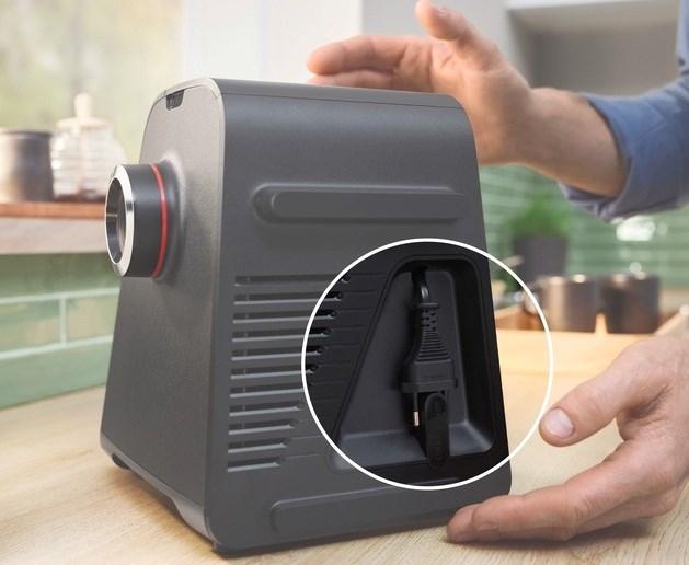 Produktbild Bosch Hausgeräte Serie 6, Fleischwolf, MultiPower Series 6, 2100 W, Schwarz, silver metalic, MFWS660B