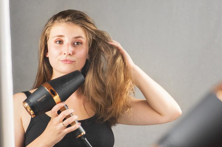 Actual product image Concept VV6030 Hair Dryer 2200 W Black Bronze