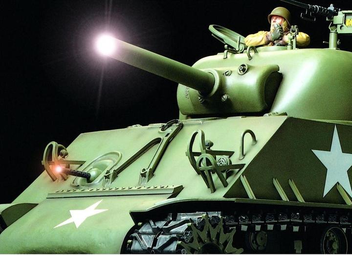 Produktbild Tamiya M4 Sherman 105mm How. (Kit)