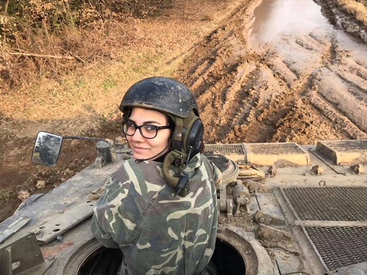 Produktbild Smartbox Apokas Paintball Park: Fahren eines Panzers aus dem Kalten Krieg (1 Pers.)