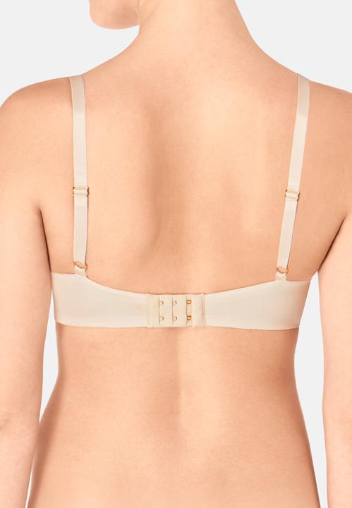 Image du produit Triumph Essentiels pour le maquillage du corps WP (80 C, Une unité par pack)