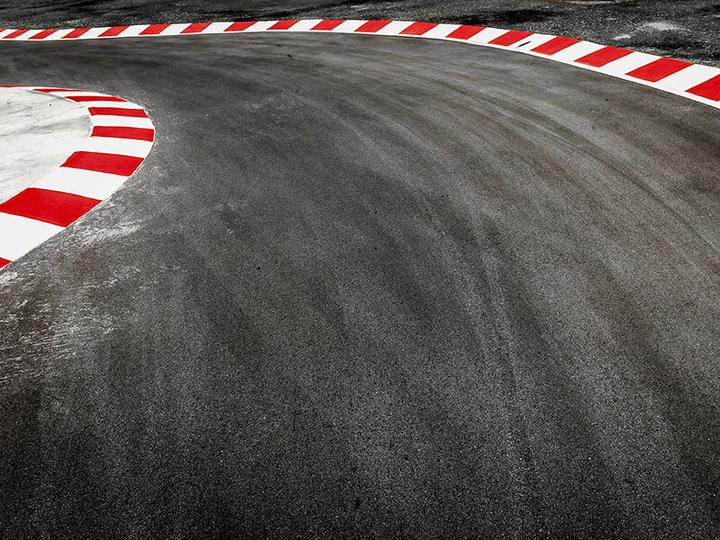 Actual product image Smartbox 2 laps at the wheel of a Porsche 991 GT3 RS on the Anneau du Rhin racetrack (1 pers.)