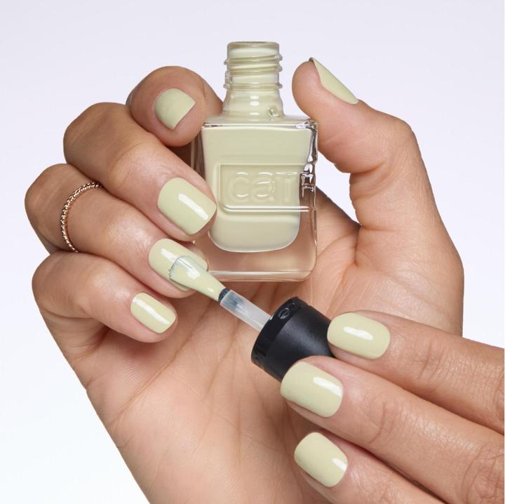 Immagine prodotto Catrice Gel Affair Nail Lacquer No. 032 Green Long-Lasting (032, Smalto per unghie effetto gel)