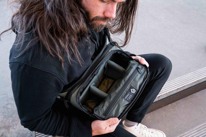 Actual product image Wandrd Rogue Sling (Camera shoulder bag, 6 l)
