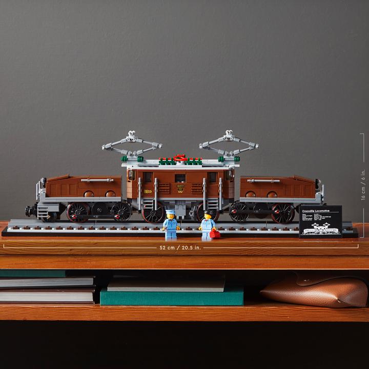 Actual product image LEGO Crocodile (10277, LEGO Icons)