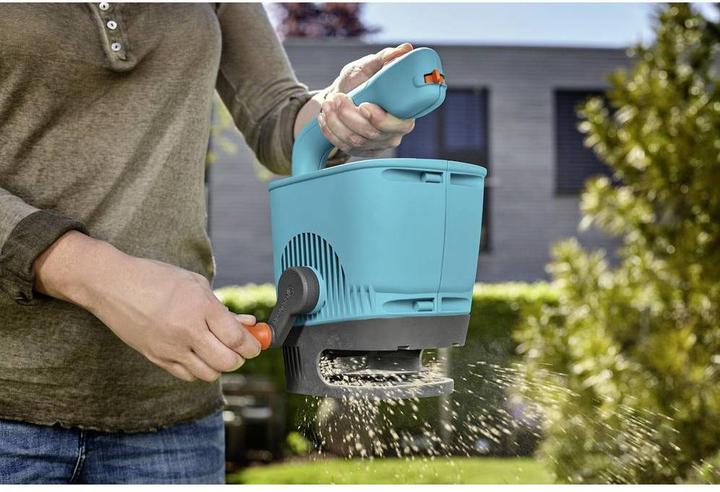 Actual product image Gardena Hand spreader M E4