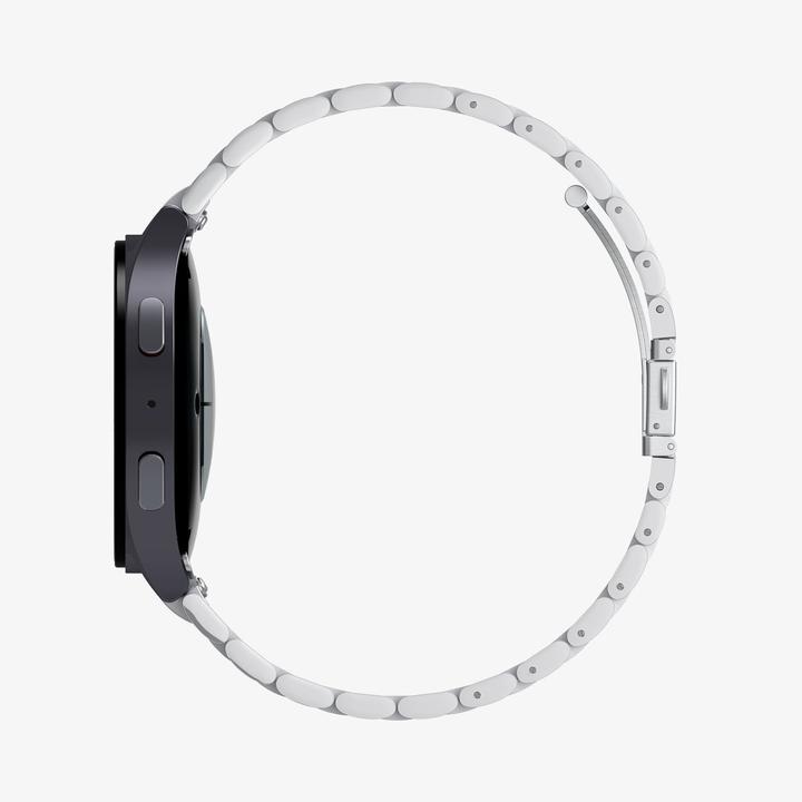 Actual product image Spigen Watch 7 (44mm) Band (Stainless steel)