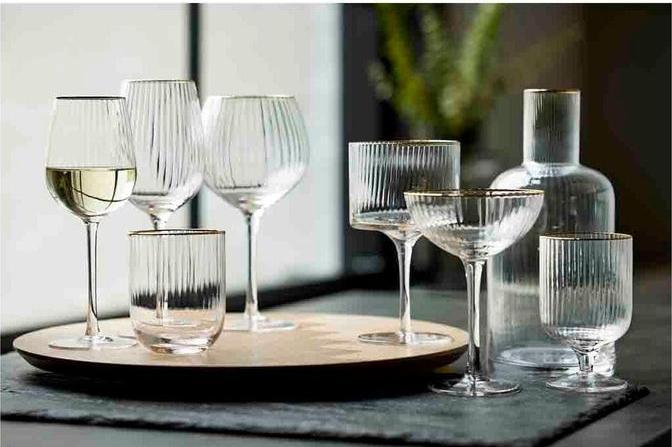 Actual product image Lyngby 30 cl - Glass - Clear/goulded edge (30 cl, 4 Glasses, Wine glasses set)
