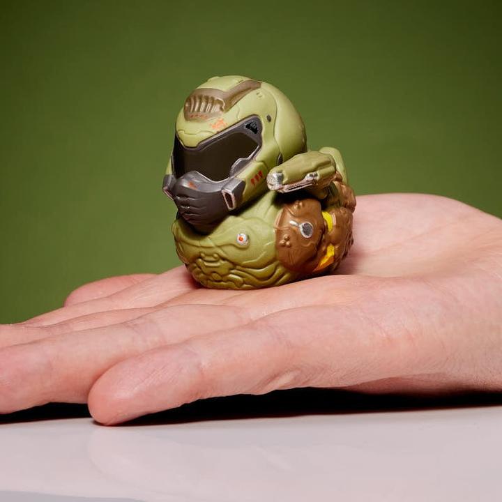 Immagine prodotto Numskull Mini Canard de bain - Doom - Doomguy (Édition baignoire) - 8 cm