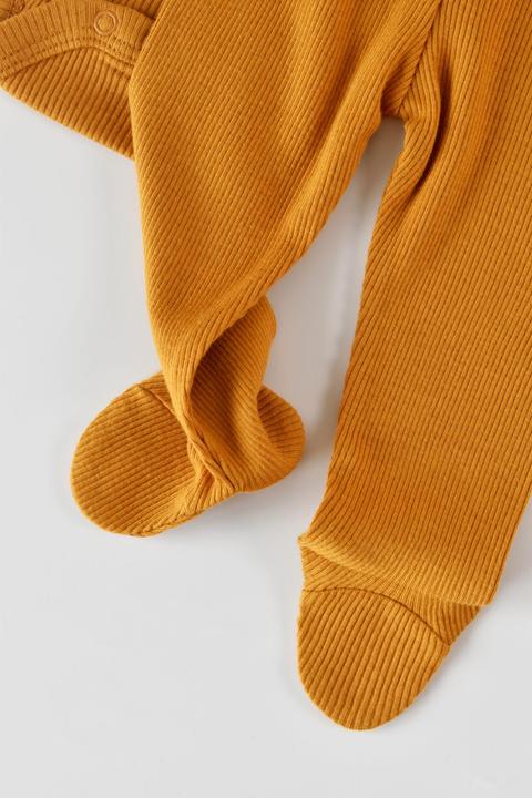Immagine prodotto BabyCosy Set. Pantaloni in maglia con piede. Body a maniche lunghe. Cappellino (56)