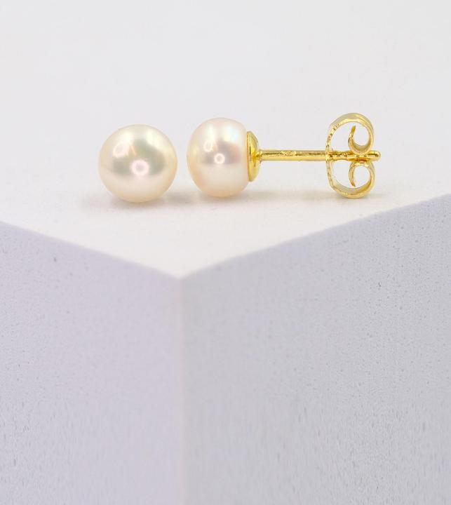 Produktbild Muau Stud earrings yellow gold 750 freshwater pearl 6-6.5mm (750/18K Gelbgold)