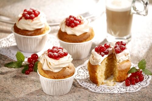 Actual product image Papstar Paper Muffin Cups White 20s Parchment Replacement Paper Diameter 50 Muffin Baking Tin (5 cm)