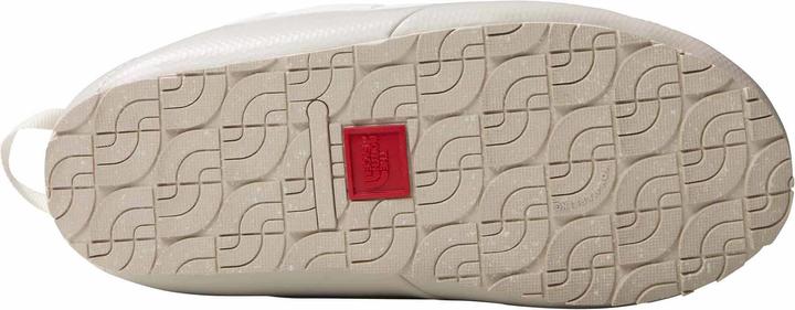 Actual product image North Face Women's ThermoBall Traction Mule V (42)