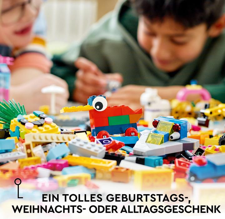 Actual product image LEGO Classic 11021 90 years of play fun (11021, LEGO Classic)