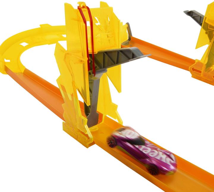 Actual product image Hot Wheels Track Builder Lightning Boost Pack