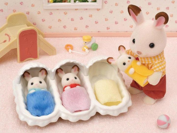 Produktbild Sylvanian Families Triplets Care Set