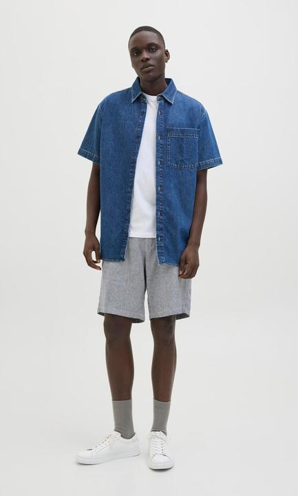 Actual product image Jack & Jones Tapered Fit Shorts Shorts (XS)